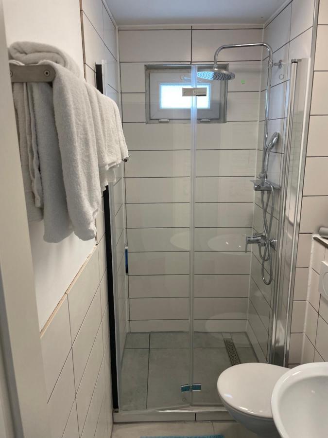 פרידריכסהאפן Gaestehaus Uezel מראה חיצוני תמונה